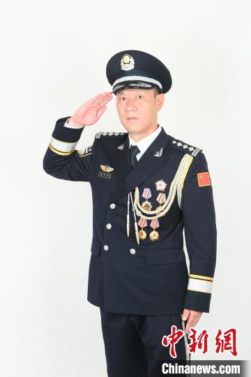江苏省盐城市公安局盐都分局郭猛派出所一级警长孙益海。 公安部供图 江苏省盐城市公安局盐都分局郭猛派出所一级警长孙益海。 公安部供图